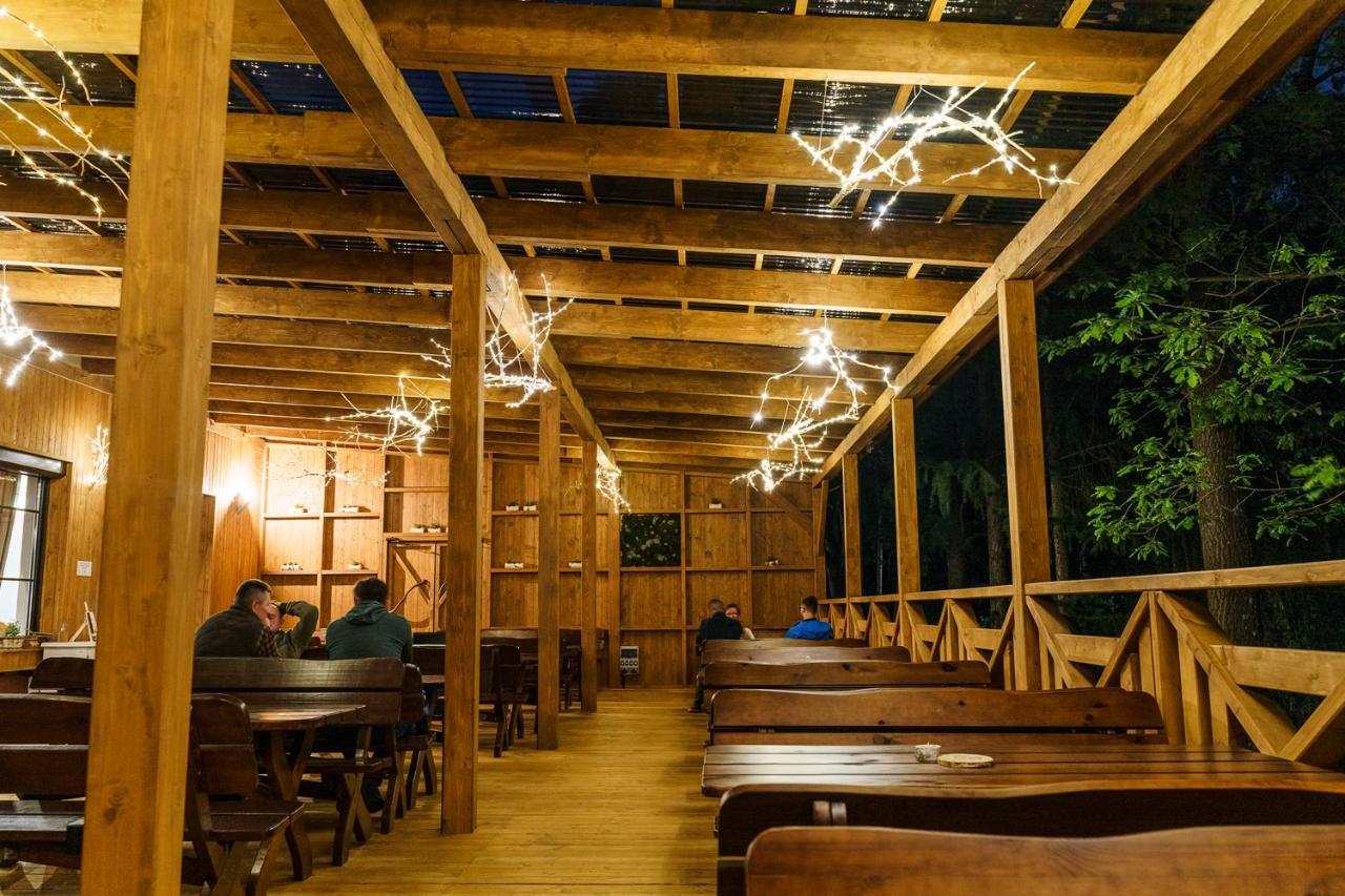 Zloty Jelen - Restauracja I Dom Goscinny Potok Zloty Exterior foto